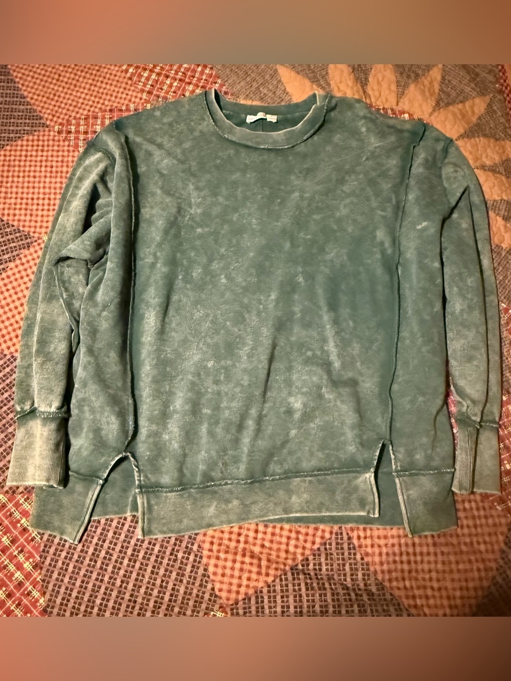 Zenana Outfitters Washed Green “shark bite” Crewneck